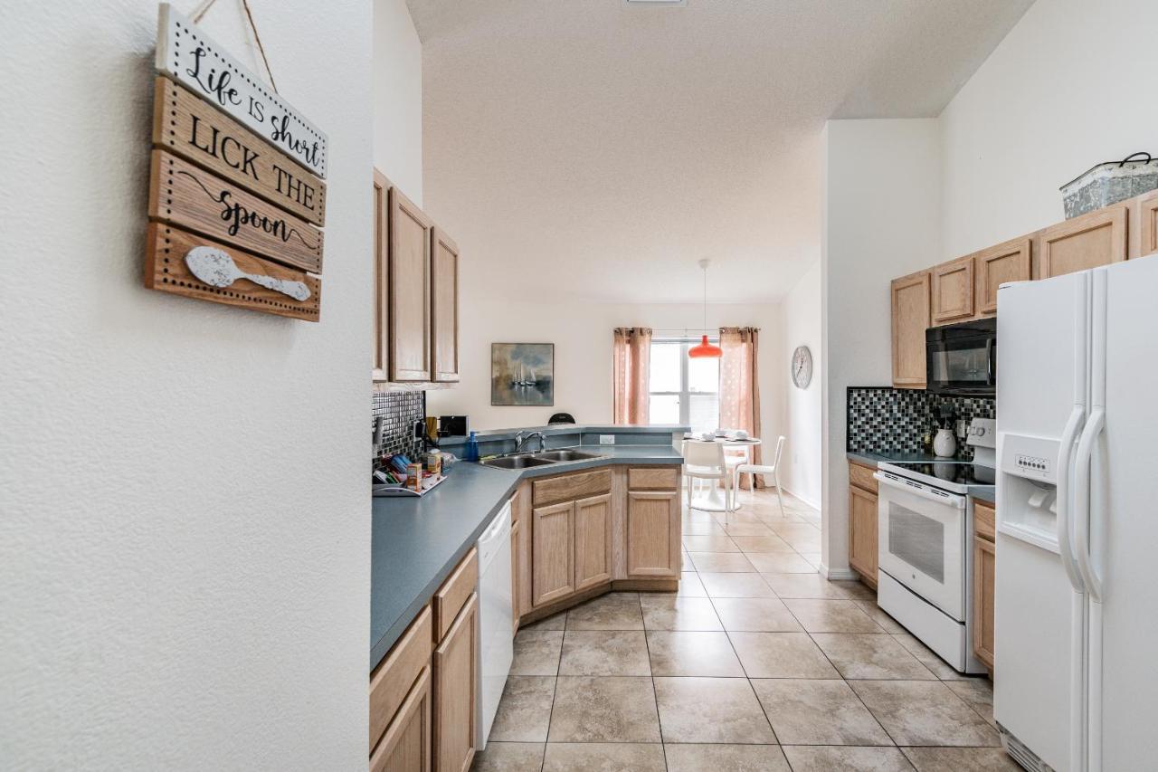 Spacious Villa With Private Pool - No Carpet - Disney Area Kissimmee Bagian luar foto