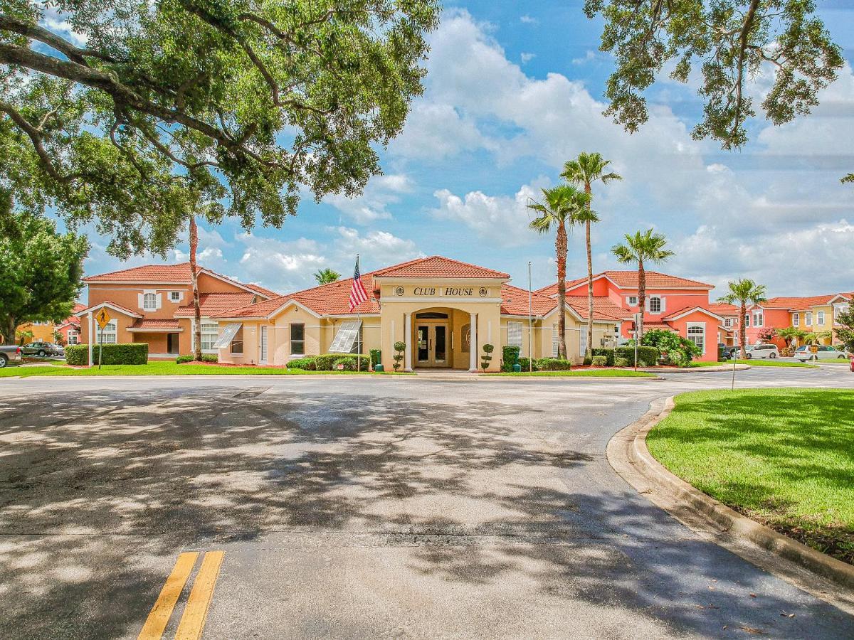 Spacious Villa With Private Pool - No Carpet - Disney Area Kissimmee Bagian luar foto